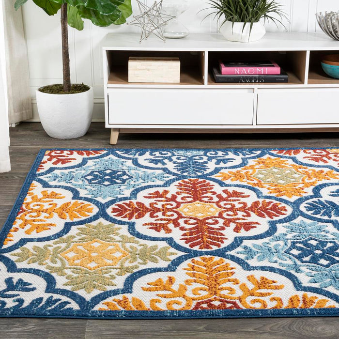 Hamilton Cassis Ornate Ogee Trellis Area Rug