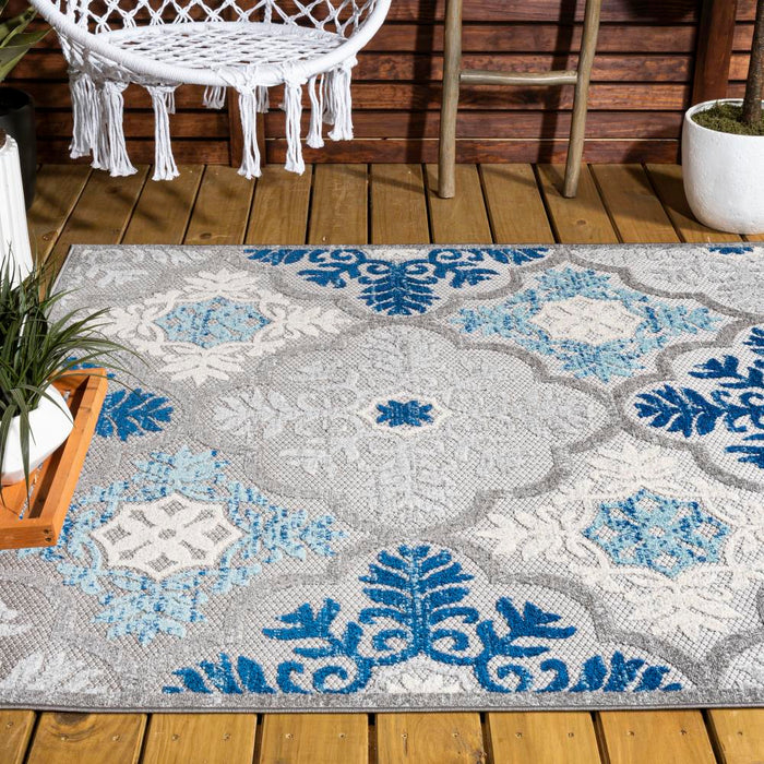 Hamilton Cassis Ornate Ogee Trellis Area Rug