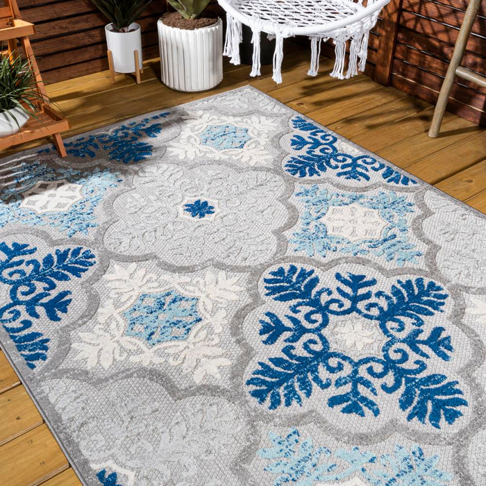 Hamilton Cassis Ornate Ogee Trellis Area Rug