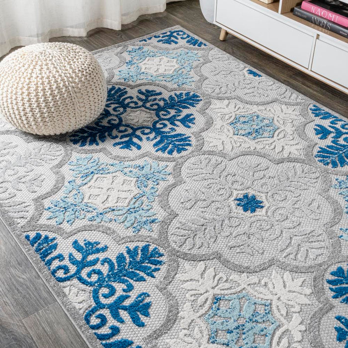 Hamilton Cassis Ornate Ogee Trellis Area Rug