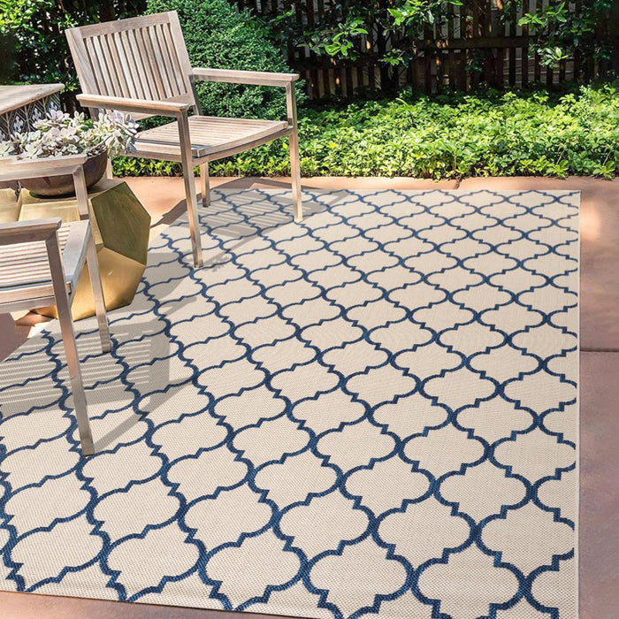 Loire Arabesque Ogee Trellis Indoor/Outdoor Area Rug