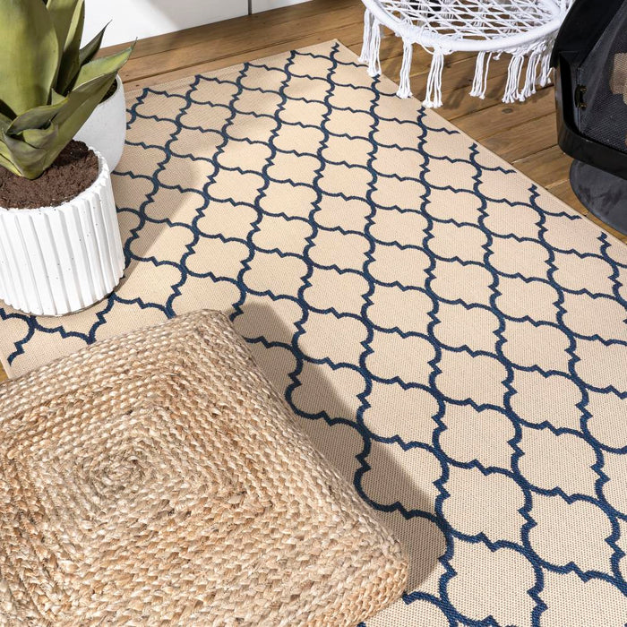 Loire Arabesque Ogee Trellis Indoor/Outdoor Area Rug